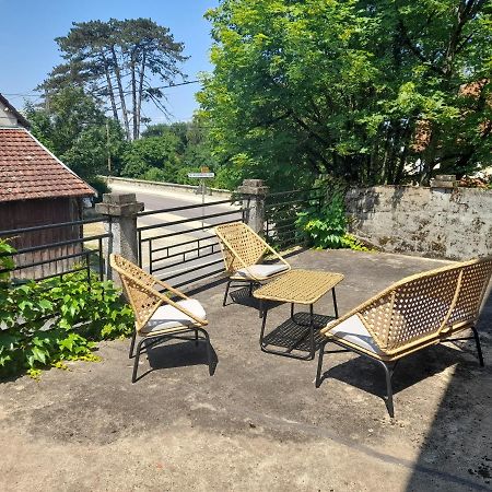 Avol D'Oiseau Bed & Breakfast Villers-Farlay Exterior photo