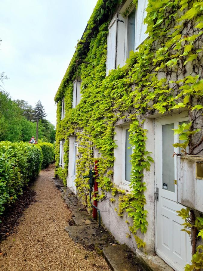 Avol D'Oiseau Bed & Breakfast Villers-Farlay Exterior photo